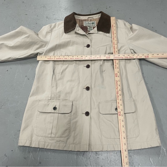 LL Bean Beige Barn Chore Jacket Womens Corduroy Collar Size Large - Picture 5 of 7